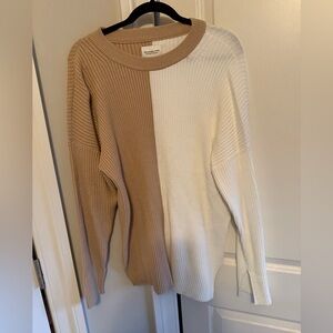 Abercrombie & Fitch Beige and Cream Sweater